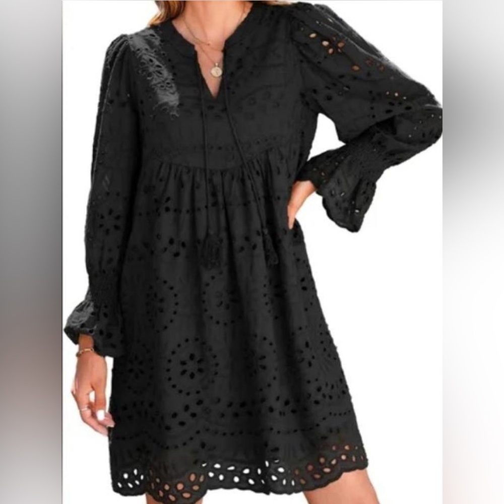 Dokotoo Black Broderie Anglaise Eyelet Dress - Size Medium (M)